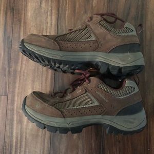 Vasque Breeze 2.0 Low Gore-Tex Brown Hiking Shoes